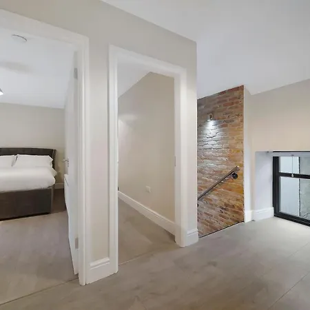 Glenside Abbey 'sleeping 7 Guests' *