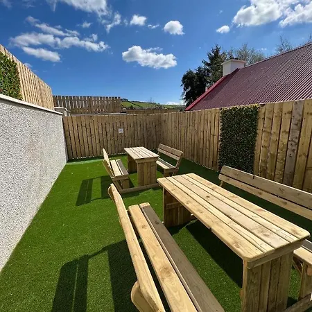 Glenside Abbey 'sleeping 7 Guests' Buncrana