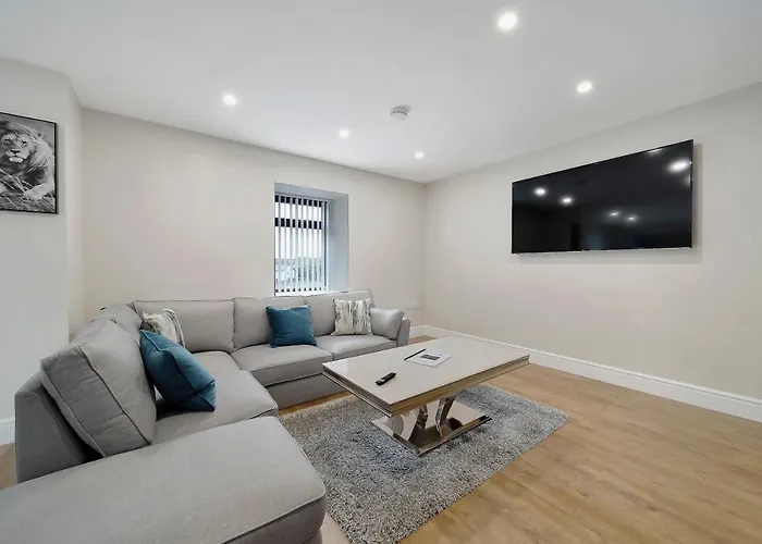 Glenside Abbey 'sleeping 7 Guests'