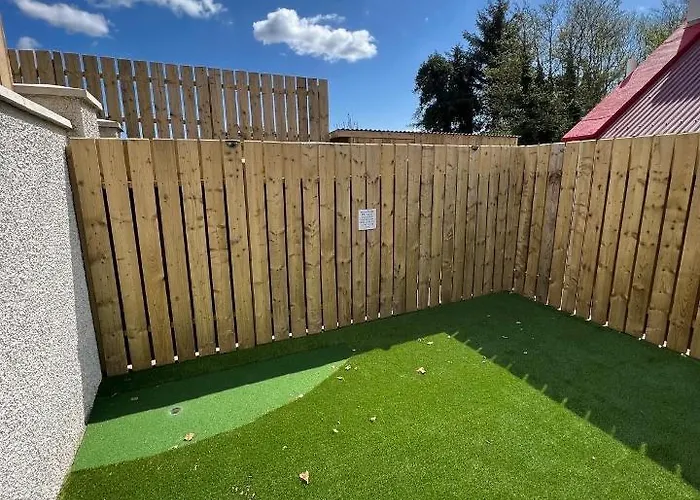 Glenside Abbey 'sleeping 7 Guests'