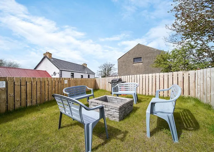 Villa Glenside Abbey 'sleeping 7 Guests'